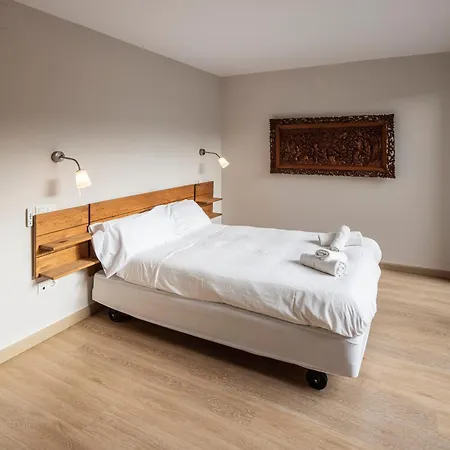 Feriehus Beautiful Townhouse 20km From Bilbao *