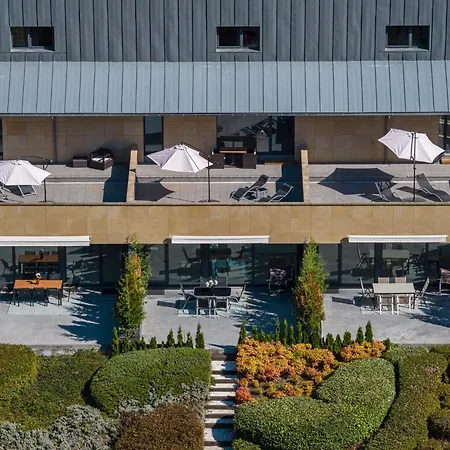 Feriehus Beautiful Townhouse 20km From Bilbao *