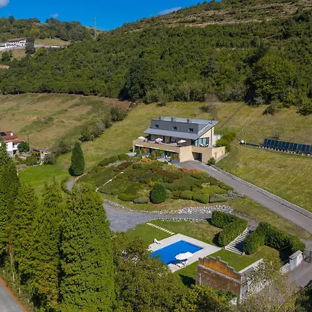 Beautiful Townhouse 20km From Bilbao Feriehus Llodio