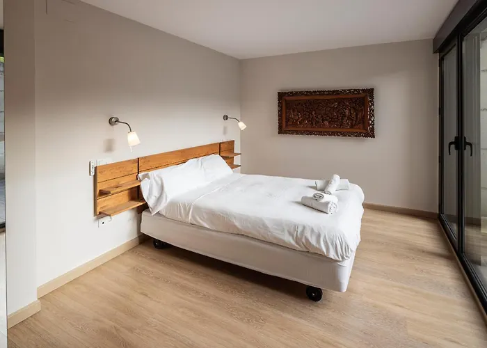 Semesterbostad Beautiful Townhouse 20km From Bilbao *