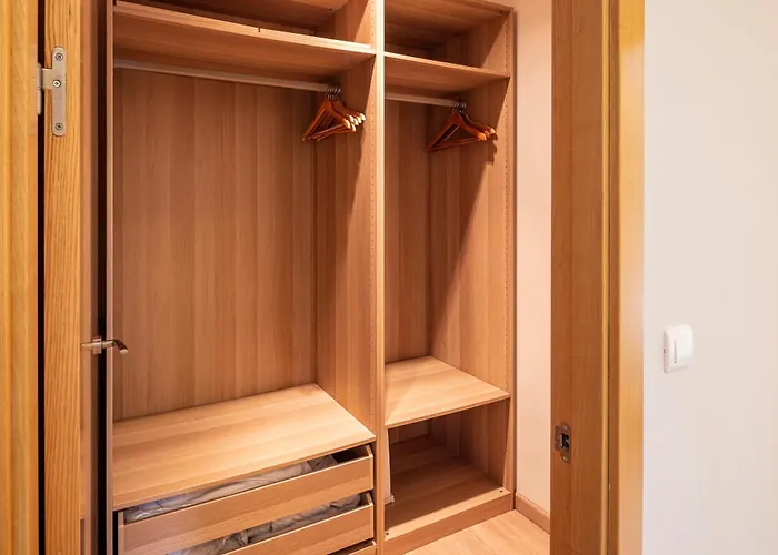 Beautiful Townhouse 20km From Bilbao Semesterbostad