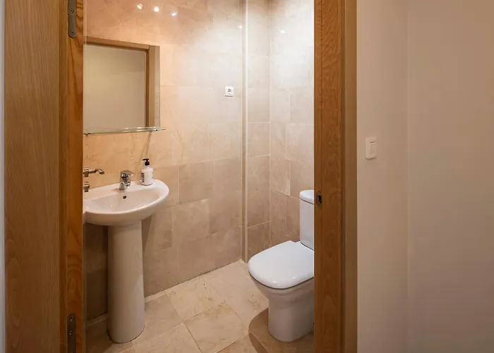 Beautiful Townhouse 20km From Bilbao Llodio