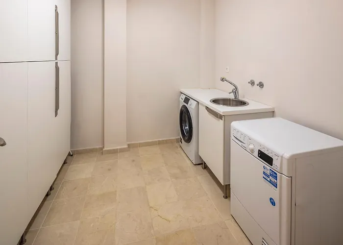 Semesterbostad Beautiful Townhouse 20km From Bilbao Llodio