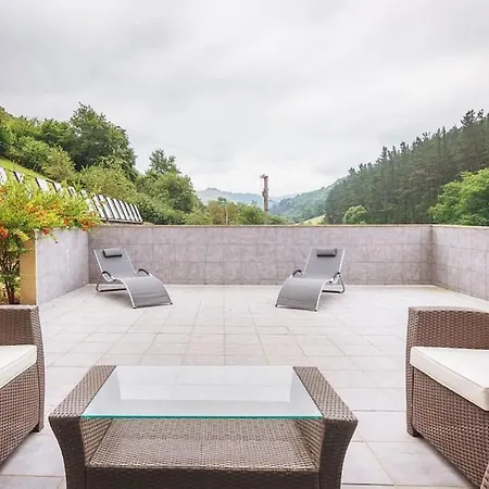 Beautiful Townhouse 20km From Bilbao Casa de Férias