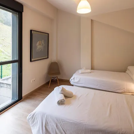 Beautiful Townhouse 20km From Bilbao * Llodio