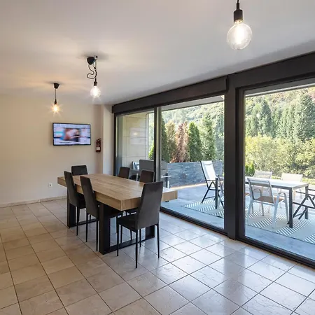 Beautiful Townhouse 20km From Bilbao Llodio