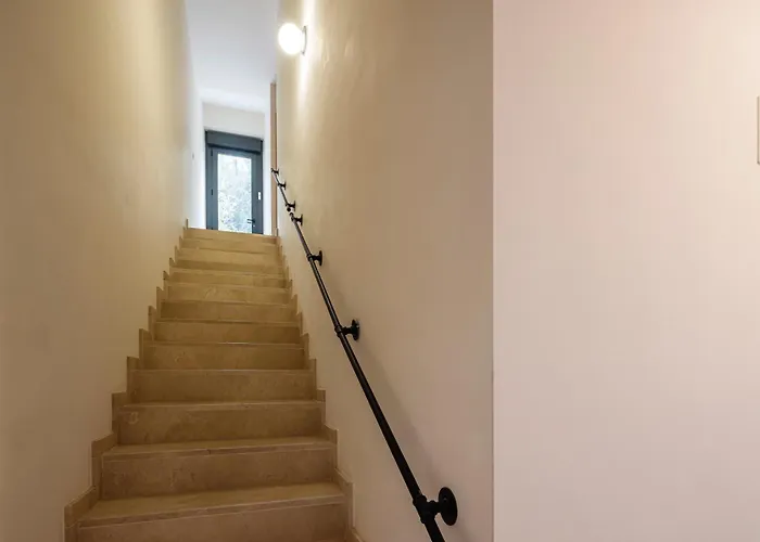 Beautiful Townhouse 20km From Bilbao Semesterbostad